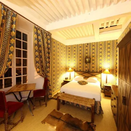 Chateau De Varillettes Hotel 3*